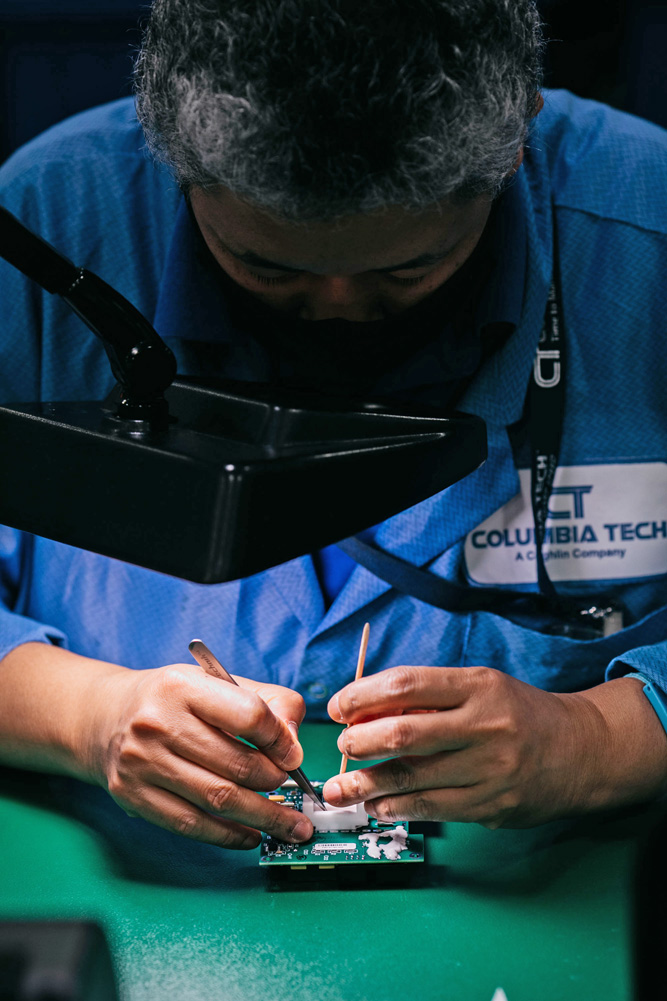 Associate assembling medical device Associate assembling medical device